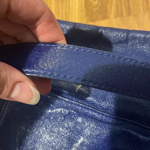 Danier Genuine Leather Bag - Picture 15 of 16